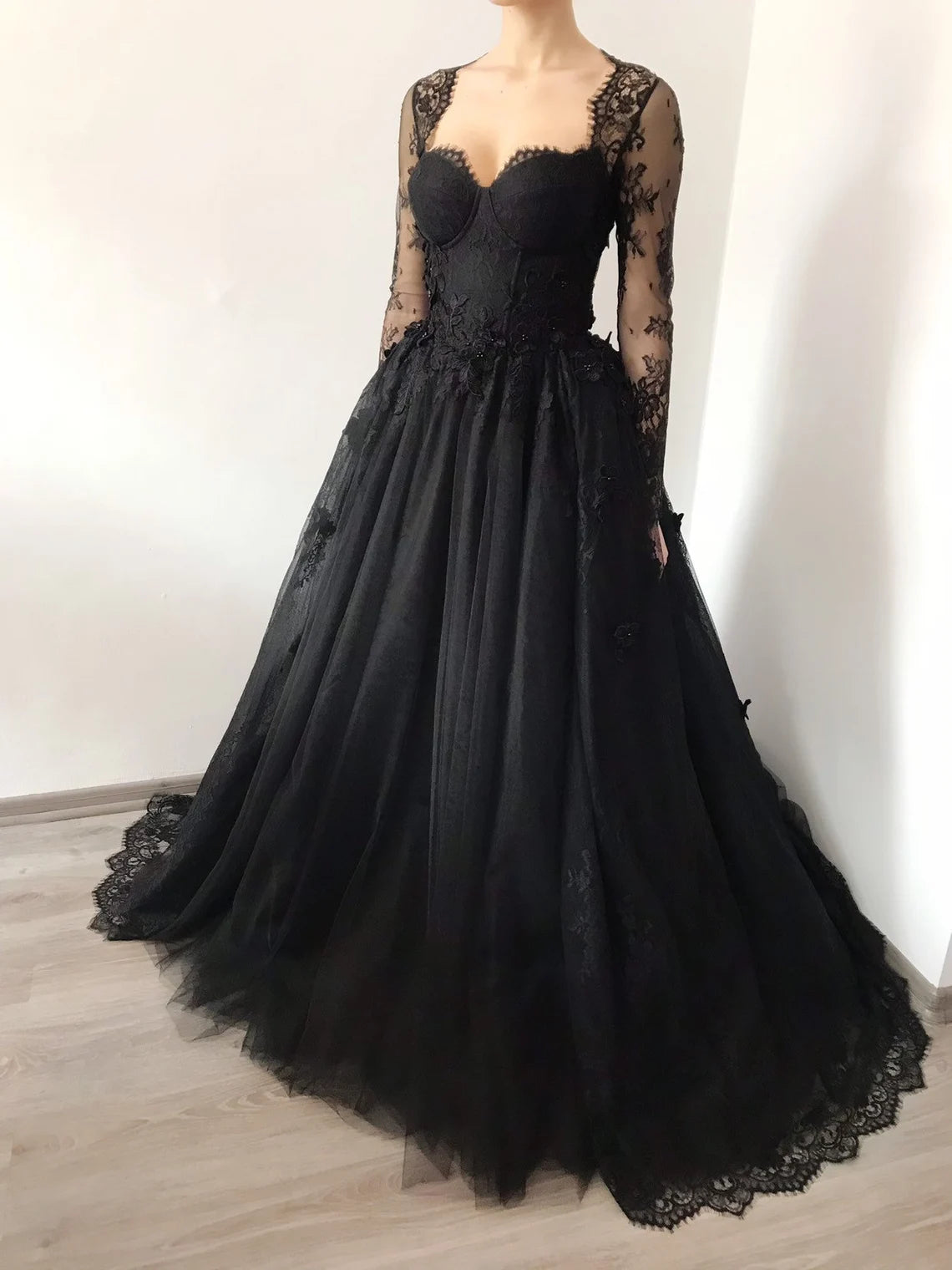 Comfortable Garments For Women Black gothic corset wedding 3D lace floral tulle dress, alternative bride dress