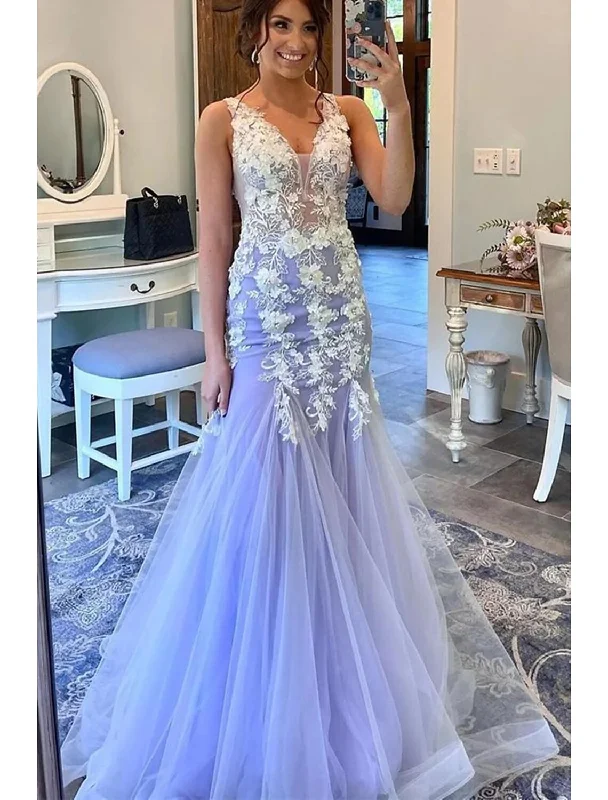 Fashionable Women's Clothing Mermaid / Trumpet Prom Dresses Floral Dress Formal Sweep / Brush Train Sleeveless V Neck Tulle with Ruffles Appliques