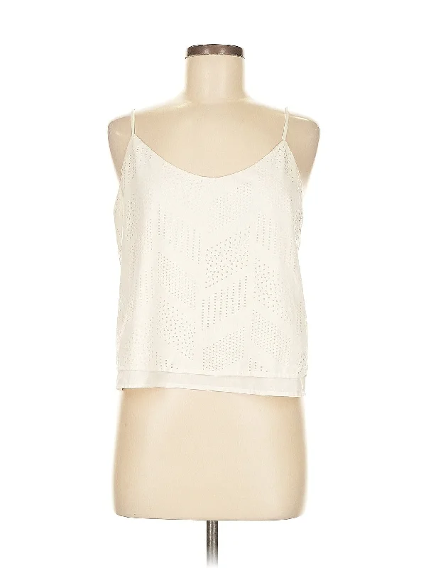 Stylish Women's Outfit Sleeveless Top